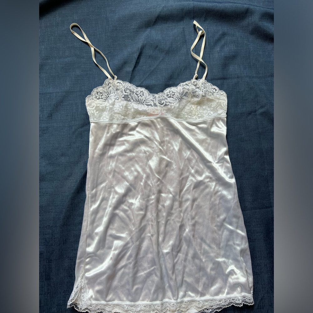 Elegant White Lace Trim Satin Chemise
